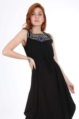1512 Önü Nakışlı Elbise - Siyah 